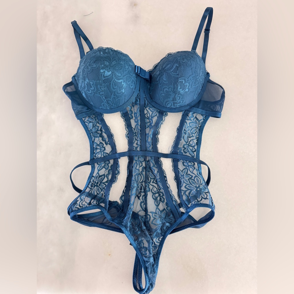 Lingerie Blue Lace Chemise
